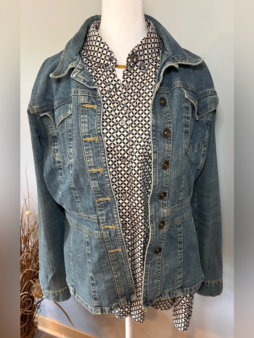 Gap The Tailored Shirt Navy Cream Geometric Button Down M - Picture 8 of 9
